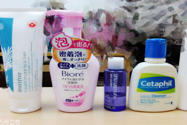 洗面奶哪些成分有害 這3種成分會誘發(fā)皺紋 洗面奶哪些成分有害 這3種成分會誘發(fā)皺紋