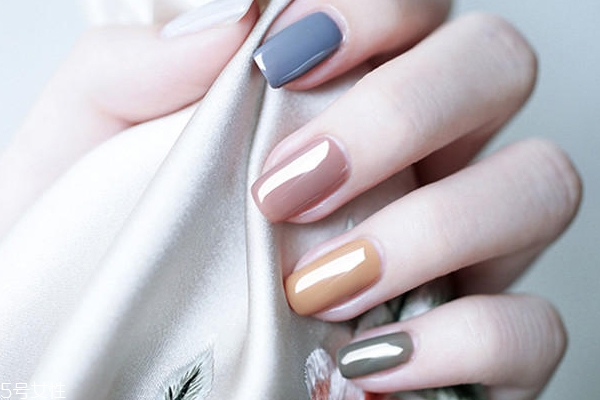 冬天什么美甲顏色最好 3大高級色絕對不爛大街 冬天什么美甲顏色最好 3大高級色絕對不爛大街