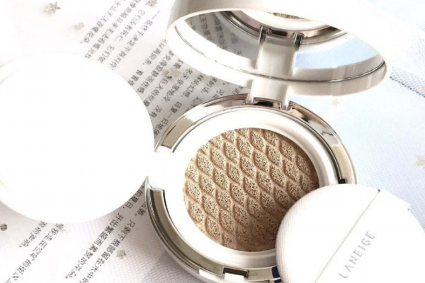 氣墊bb怎么用才遮毛孔 3個(gè)超級遮瑕的技巧