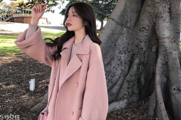 毛呢大衣為什么會(huì)起球 過度摩擦導(dǎo)致