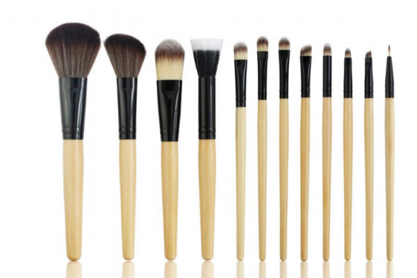 化妝工具哪個牌子好 手殘黨也變化妝達(dá)人