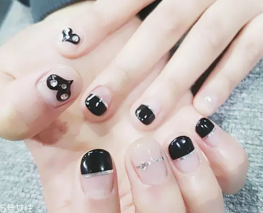 簡(jiǎn)約精致美甲圖片 5款內(nèi)涵美甲送給小仙女