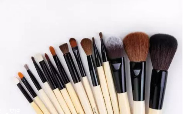 化妝刷清洗液品牌推薦 化妝刷清洗護理很重要