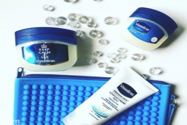 妮維雅護(hù)手霜好用嗎 性價(jià)比超高值得一買 妮維雅護(hù)手霜好用嗎 性價(jià)比超高值得一買