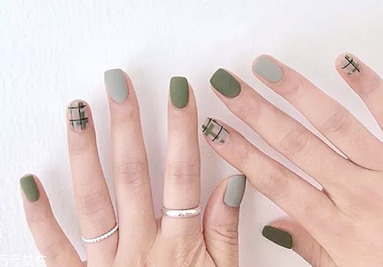 高級莫蘭迪色美甲圖片 這幾款盡顯低調(diào)淡雅氣質