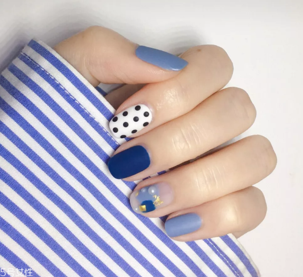 高級莫蘭迪色美甲圖片 這幾款盡顯低調(diào)淡雅氣質