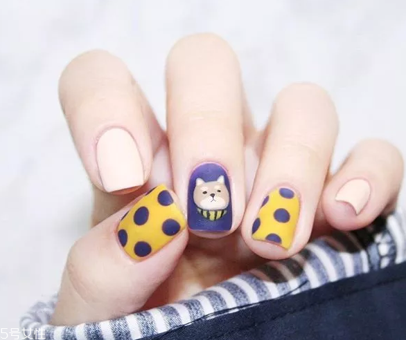可愛(ài)波點(diǎn)美甲圖片 這幾款自帶減齡效果 可愛(ài)波點(diǎn)美甲圖片 這幾款自帶減齡效果