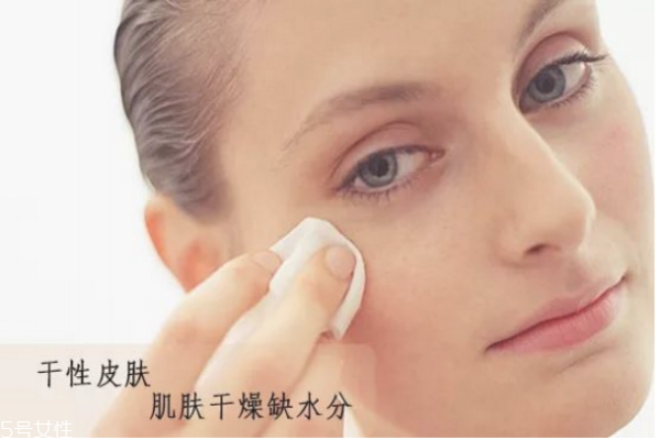 怎么判斷自己什么膚質(zhì) 油皮應該如何護膚