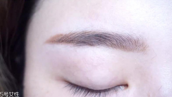 怎么化眉毛最簡(jiǎn)單最好看 一學(xué)就會(huì)的畫(huà)眉教程 怎么化眉毛最簡(jiǎn)單最好看 一學(xué)就會(huì)的畫(huà)眉教程