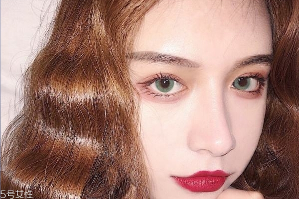 美瞳戴不舒服怎么辦 4點(diǎn)干貨知識(shí)了解一下 美瞳戴不舒服怎么辦 4點(diǎn)干貨知識(shí)了解一下