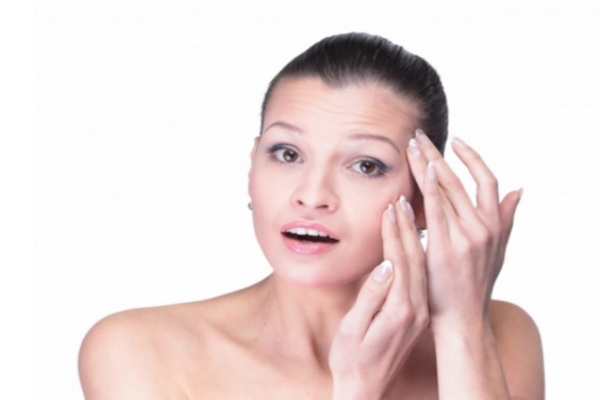 黃瓜敷臉前要洗臉嗎 黃瓜敷臉注意事項(xiàng) 黃瓜敷臉前要洗臉嗎 黃瓜敷臉注意事項(xiàng)