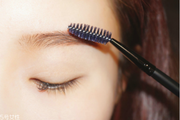 粗眉毛怎么畫 畫眉的技巧教程 粗眉毛怎么畫 畫眉的技巧教程
