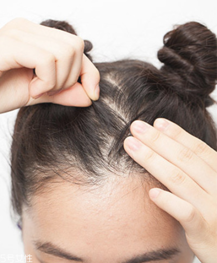 如何自己做簡單盤發(fā) 雙丸子頭最好看的扎法 如何自己做簡單盤發(fā) 雙丸子頭最好看的扎法