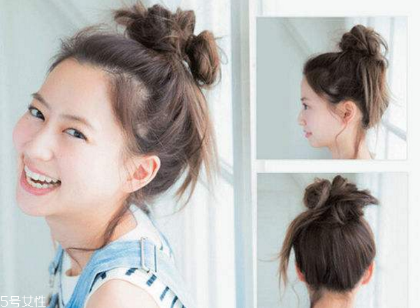 如何自己做簡單盤發(fā) 雙丸子頭最好看的扎法 如何自己做簡單盤發(fā) 雙丸子頭最好看的扎法