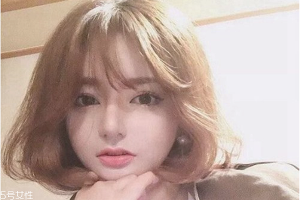 冬天適合弄什么發(fā)型 個(gè)性染發(fā)圖片 冬天適合弄什么發(fā)型 個(gè)性染發(fā)圖片