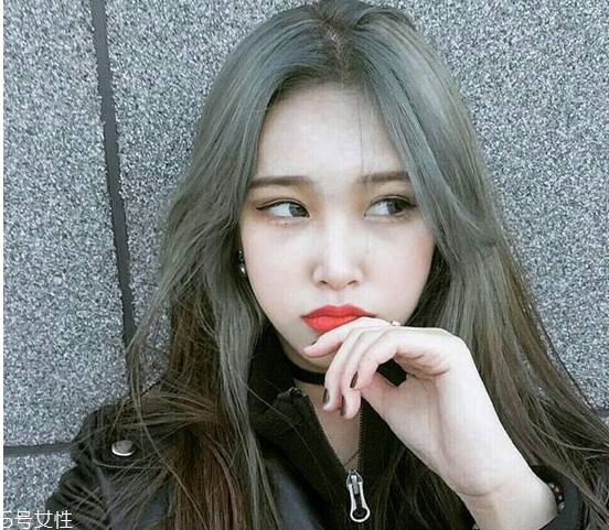 冬天適合弄什么發(fā)型 個(gè)性染發(fā)圖片 冬天適合弄什么發(fā)型 個(gè)性染發(fā)圖片