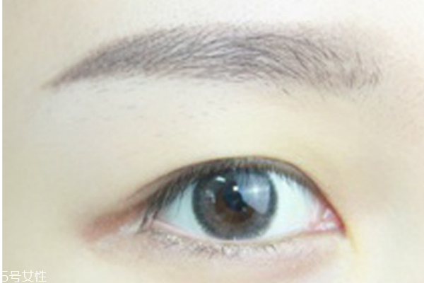 眼睛短怎么化妝 眼妝技巧大合集 眼睛短怎么化妝 眼妝技巧大合集