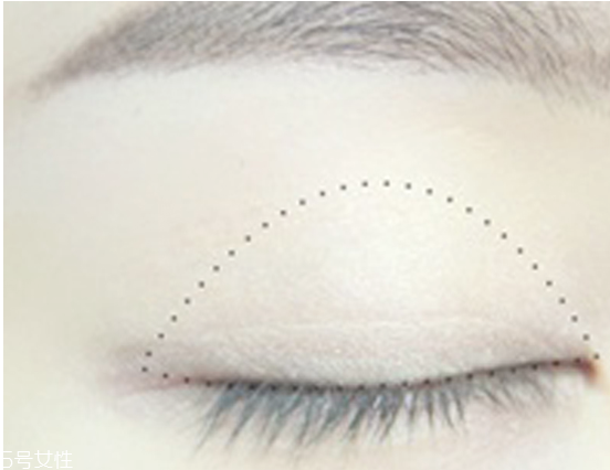 眼睛短怎么化妝 眼妝技巧大合集 眼睛短怎么化妝 眼妝技巧大合集