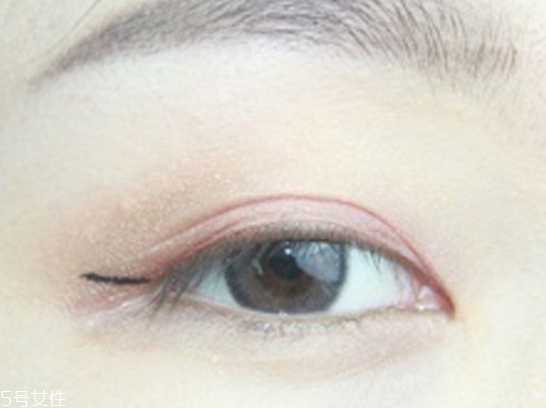 眼睛短怎么化妝 眼妝技巧大合集 眼睛短怎么化妝 眼妝技巧大合集