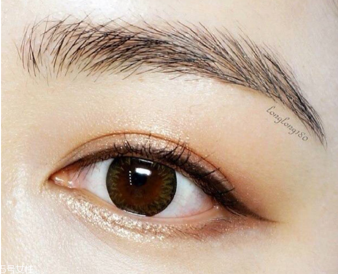 眼睛短怎么化妝 眼妝技巧大合集 眼睛短怎么化妝 眼妝技巧大合集