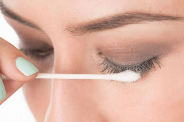 睫毛往下垂怎么辦 3招解決易塌睫毛 睫毛往下垂怎么辦 3招解決易塌睫毛