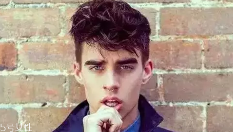 女生最喜歡男生什么發(fā)型 第5款經(jīng)典不敗男人味 女生最喜歡男生什么發(fā)型 第5款經(jīng)典不敗男人味