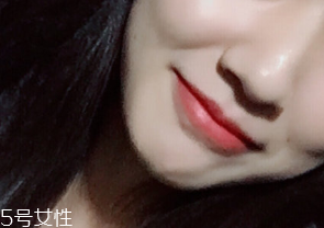 美寶蓮r10是什么顏色 美寶蓮r10適合黃皮嗎 美寶蓮r10是什么顏色 美寶蓮r10適合黃皮嗎