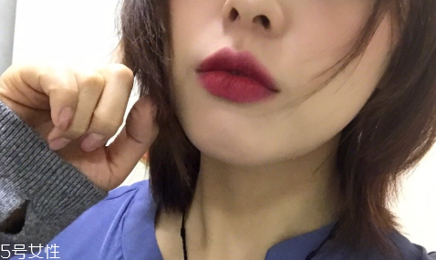 美寶蓮r10是什么顏色 美寶蓮r10適合黃皮嗎 美寶蓮r10是什么顏色 美寶蓮r10適合黃皮嗎