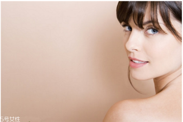 睡覺(jué)前做好這幾點(diǎn)，美白更有效哦