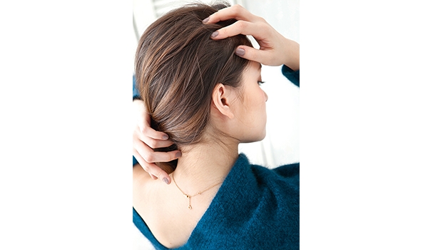 穿毛衣適合扎什么發(fā)型 4種發(fā)型對(duì)應(yīng)4種毛衣 穿毛衣適合扎什么發(fā)型 4種發(fā)型對(duì)應(yīng)4種毛衣