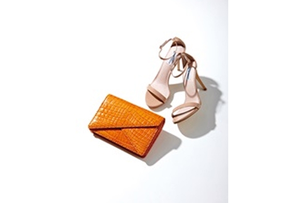 亮色西裝外套搭配方法 3招提高你的辨識(shí)度 亮色西裝外套搭配方法 3招提高你的辨識(shí)度