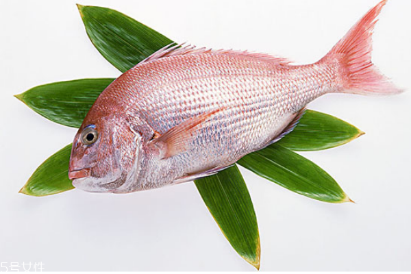 冬天干燥吃什么好 冬天干燥喝什么湯好 冬天干燥吃什么好 冬天干燥喝什么湯好