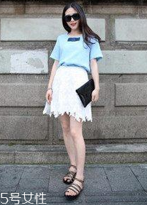 秋季白色裙子怎么搭配 秋季白色裙子搭配圖片 秋季白色裙子怎么搭配 秋季白色裙子搭配圖片