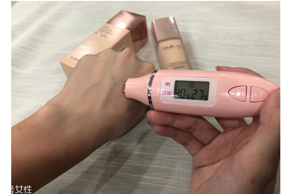 卡姿蘭大咖粉底液怎么樣 卡姿蘭大咖粉底液評(píng)測 卡姿蘭大咖粉底液怎么樣 卡姿蘭大咖粉底液評(píng)測