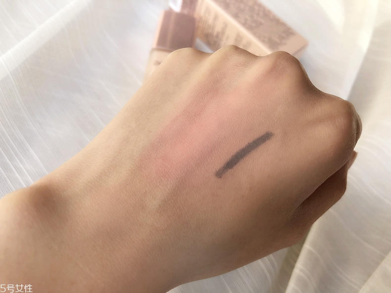 卡姿蘭大咖粉底液怎么樣 卡姿蘭大咖粉底液評(píng)測 卡姿蘭大咖粉底液怎么樣 卡姿蘭大咖粉底液評(píng)測