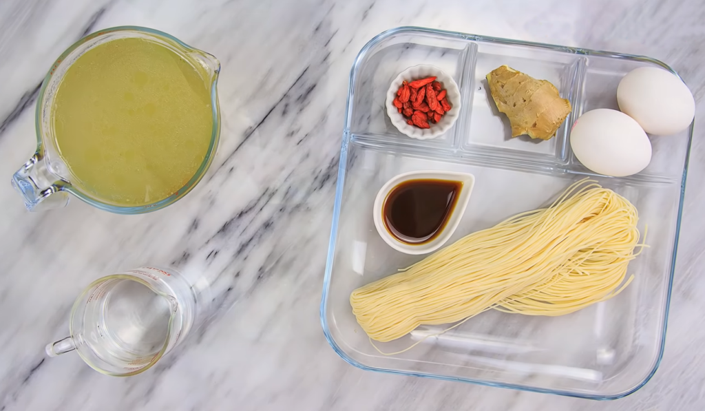 麻油雞蛋面線怎么做好吃 圖文步驟解析 麻油雞蛋面線怎么做好吃 圖文步驟解析