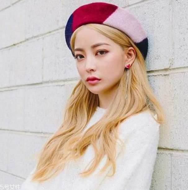 冬天頭發(fā)怎么弄好看 冬季適合的發(fā)型 冬天頭發(fā)怎么弄好看 冬季適合的發(fā)型