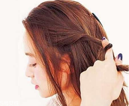 冬天頭發(fā)怎么弄好看 冬季適合的發(fā)型 冬天頭發(fā)怎么弄好看 冬季適合的發(fā)型