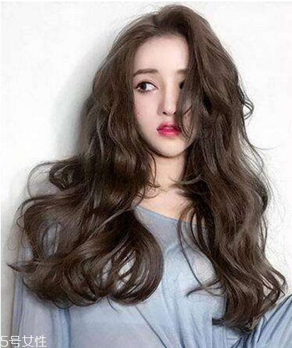 黑茶色適合什么膚色 黑茶色配方 黑茶色適合什么膚色 黑茶色配方