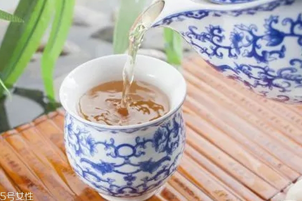 喝茶后身體發(fā)熱好嗎 茶葉發(fā)熱原因 喝茶后身體發(fā)熱好嗎 茶葉發(fā)熱原因