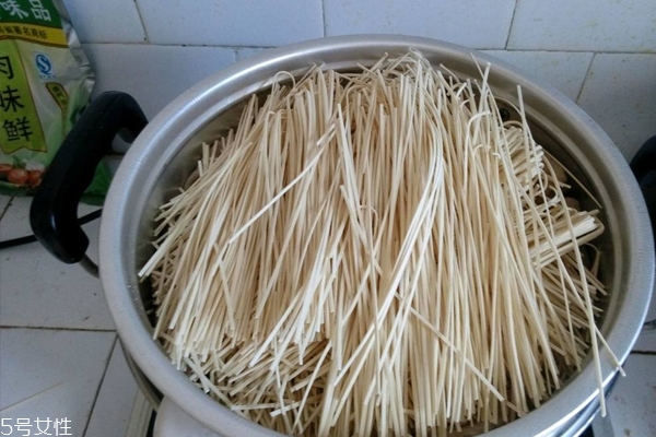 怎么挑選干面條 干面條選購(gòu)高招 怎么挑選干面條 干面條選購(gòu)高招