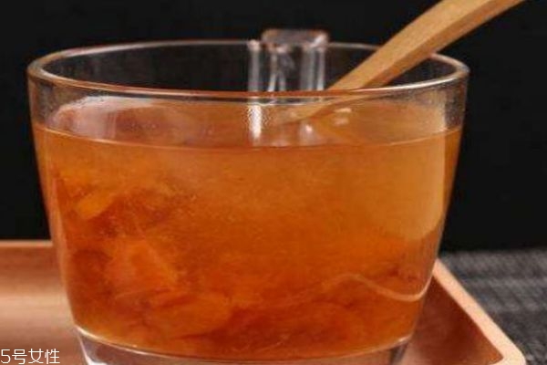 枇杷膏的做法 自制枇杷膏有用嗎 枇杷膏的做法 自制枇杷膏有用嗎