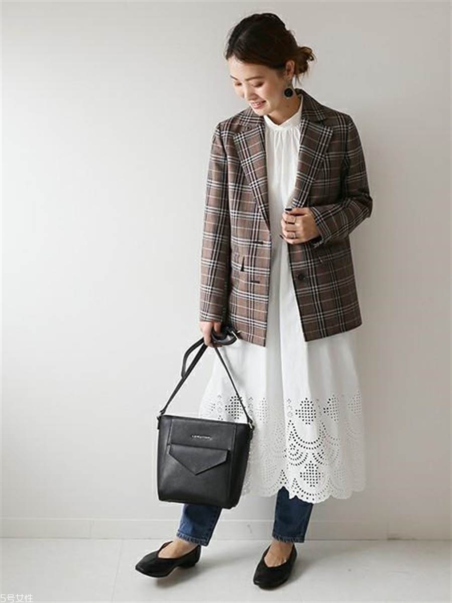 格紋西裝配什么褲子 5種搭配塑造英倫氣質 格紋西裝配什么褲子 5種搭配塑造英倫氣質