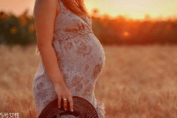 孕期黑色素如何去除 黑色素形成的原因 孕期黑色素如何去除 黑色素形成的原因