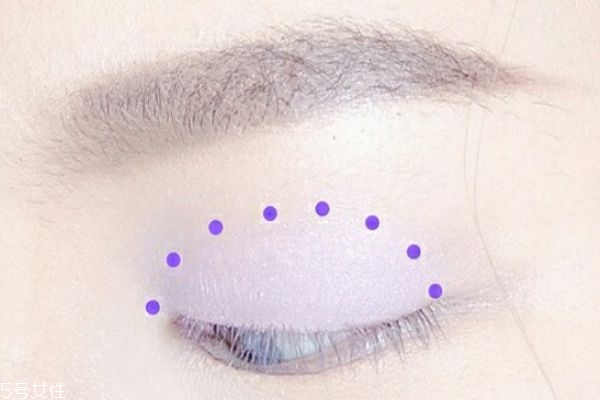 紫色眼影好看嗎 紫色眼妝的畫(huà)法