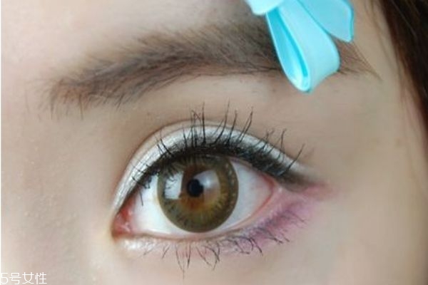 粉色眼影怎么畫(huà)好看 粉紫色眼影畫(huà)法