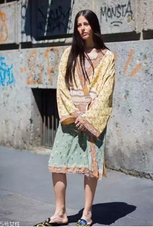 穆勒鞋配什么褲子 穆勒鞋休閑正式穿搭指南 穆勒鞋配什么褲子 穆勒鞋休閑正式穿搭指南