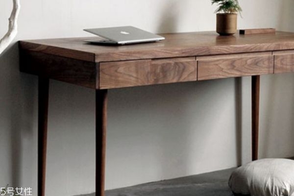 橡木家具的優(yōu)缺點(diǎn) 紅白橡木的區(qū)別