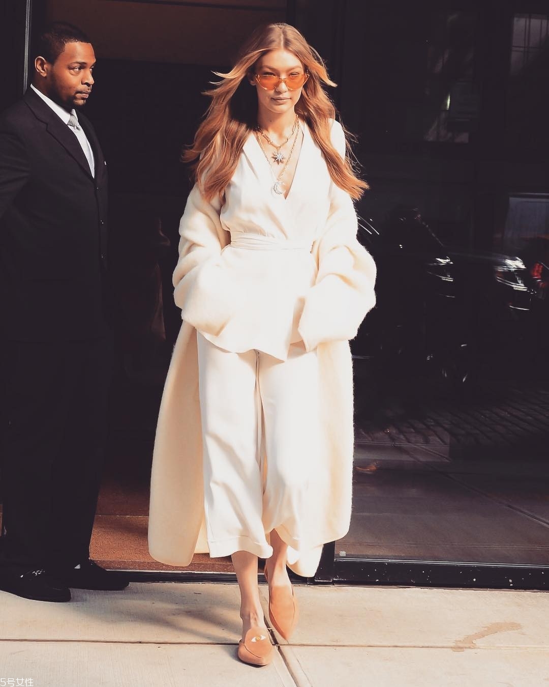 穆勒鞋配什么褲子 穆勒鞋休閑正式穿搭指南 穆勒鞋配什么褲子 穆勒鞋休閑正式穿搭指南