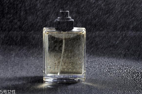 如何辨別香水品質 劣質香水威脅健康